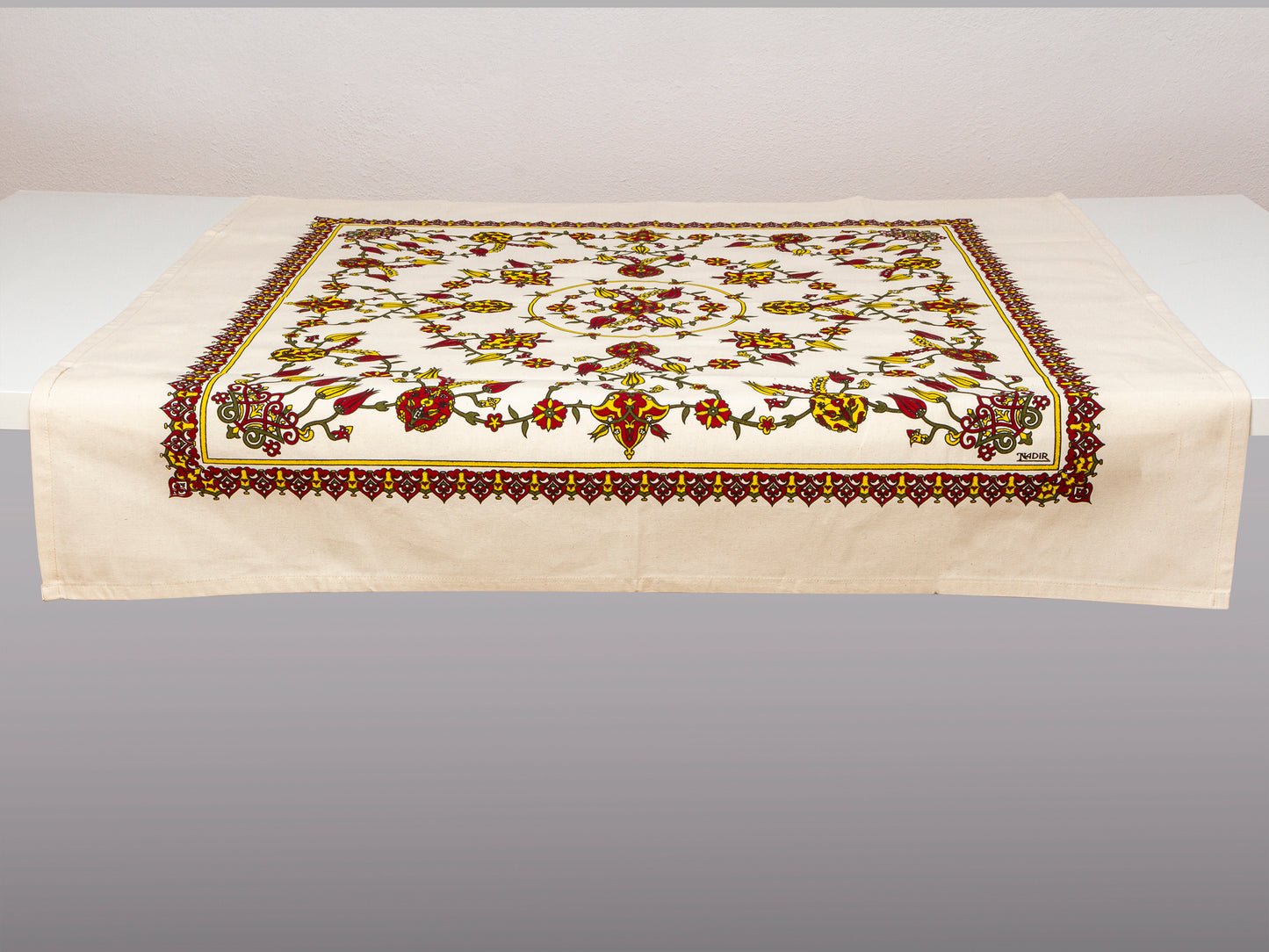 Buena Zeba Dekorativer Tischläufer mit Orientalischem Muster Q